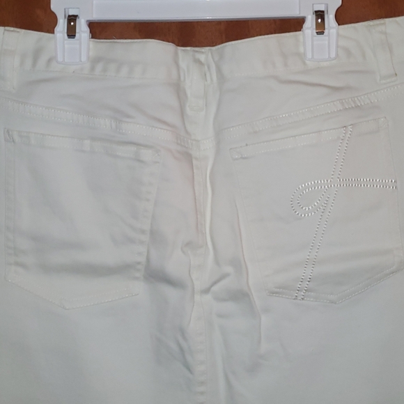 Worn once or twice. Awesome White Denim Skirt - Picture 5 of 7